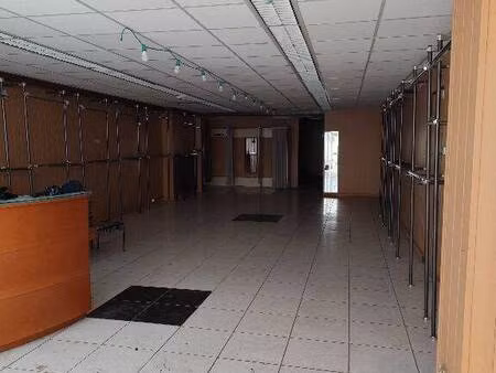 local commercial à louer