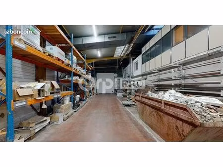 local d'activité 1 475 m²