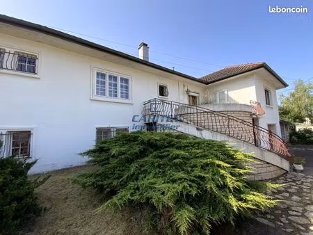 maison 6 pièces 180 m²