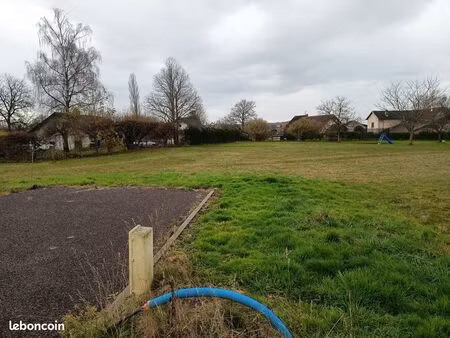 terrain 921 m² malbouhans