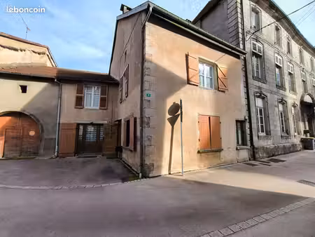 maison 5 pièces 141 m²