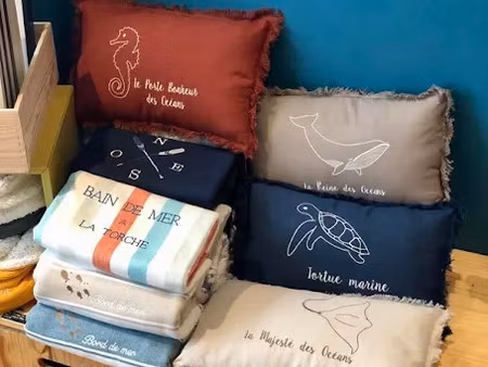 vente locaux professionnels 6 pièces 120 m² à pont-l'abbé (29120)  196 800 €