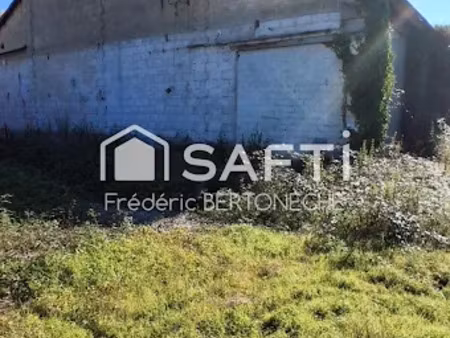 vente immeuble 1000 m² à les eglisottes-et-chalaures (33230)  163 000 €