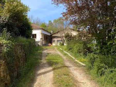 vente immeuble 6 pièces 130 m² à lamonzie-montastruc (24520)  200 000 €