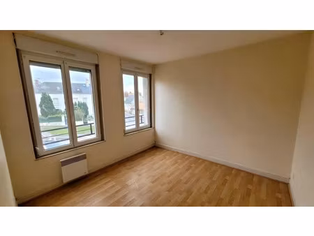 location appartement 3 pièces 70 m² à fère-en-tardenois (02130)  650 €