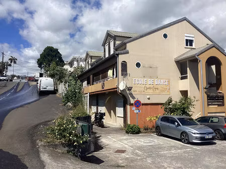 local commercial le tampon