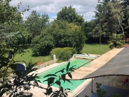propriété rare secteur saint bonnet les oules corps de ferme rénovée avec piscine