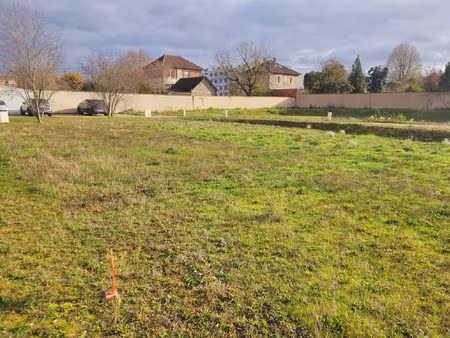 terrain viabilisé dans une résidence privée et sécurisée à