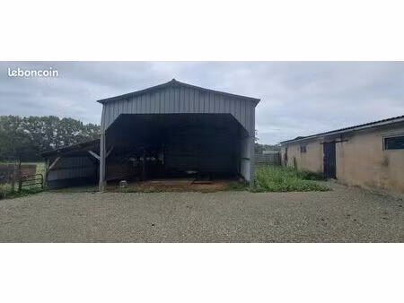 hangar pour hivernage - stationnement - stockage