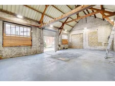 *option* entrepot de 80m²! a voir!