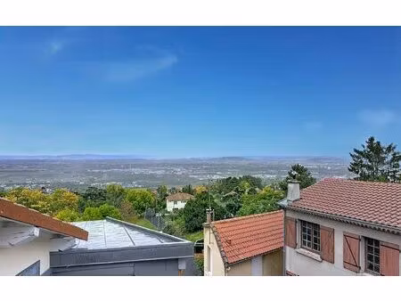 immeuble châteaugay m² t-5 à vendre  439 000 €