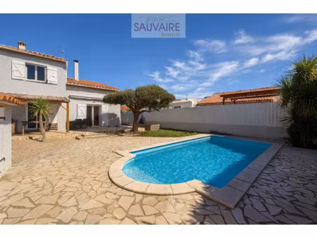 belle villa 3 faces de 112 m2 avec piscine  jardin arboré et