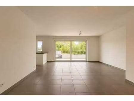 appartement récent au rez-de-chaussée au cœur de loppem !