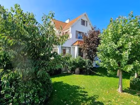 villa de charme & exclusive rénovée avec ascenseur + six ch