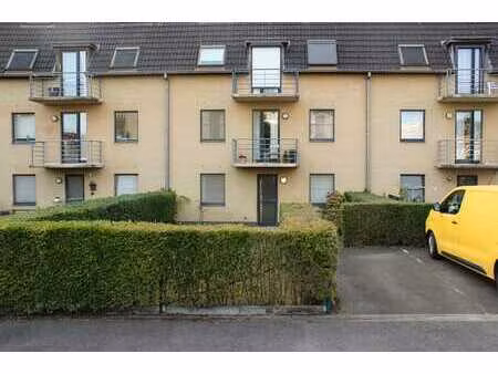 appartement au rez-de-chaussée: 2 chambres  jardin et garage