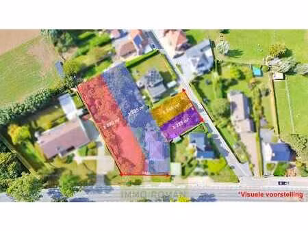 ruim perceel met verschillende mogelijkheden te anzegem!