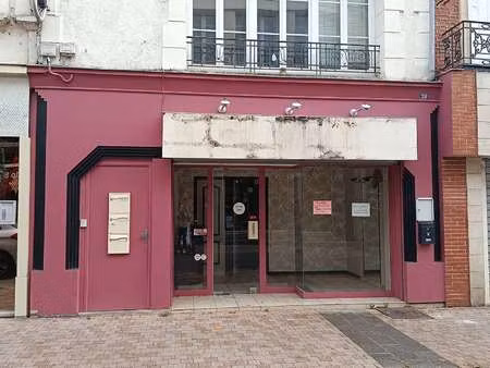 location bureaux et commerces à argentan (61200) : à louer / 24m² argentan