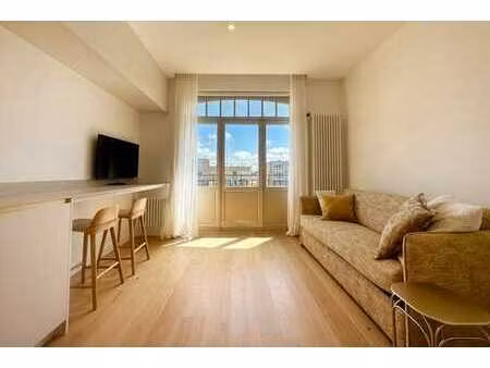 studio de luxe rénovée en arrière de la digue de mer