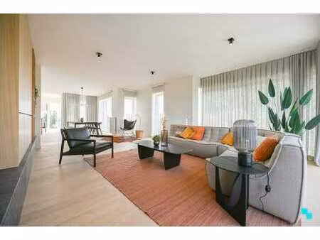 luxe penthouse nabij centrum ingelmunster