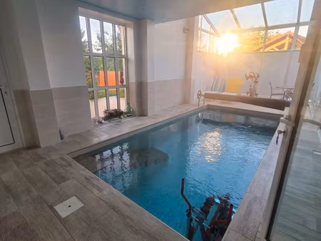 combs la ville -maison 300m2 - 4 chambres - 2950eur le m2