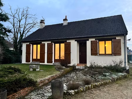 maison saint denis de l hotel 4 pièce(s) 83.19 m2 - terrain 977 m²