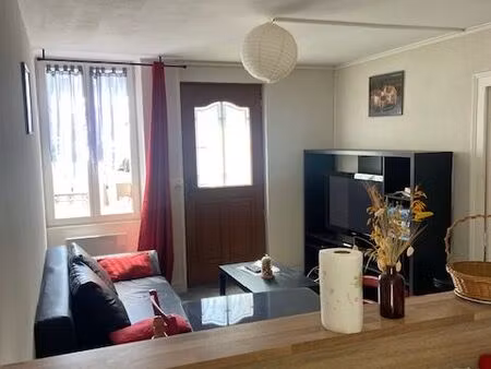 appartement 3 pièces – 65 m² – rdc avec extérieur – proche centre-ville et hôpital