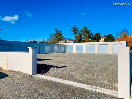 box securises de 24 à 80 m2