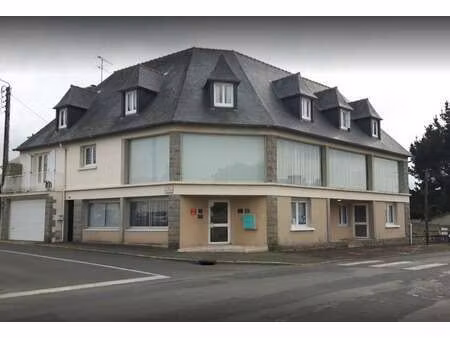 location bureaux et commerces à bégard (22140) : à louer / 47m² bégard