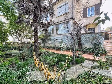 maison de ville avec jardin  piscine et fort potentiel en centre-ville