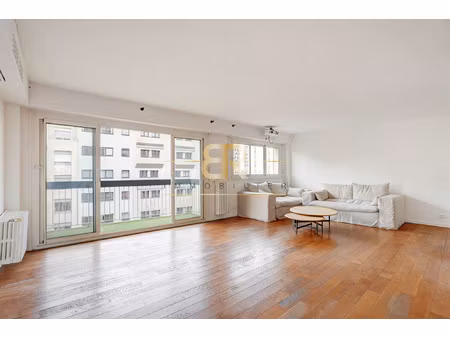 paris xve lourmel élégant 4 pièces avec balcon  parking