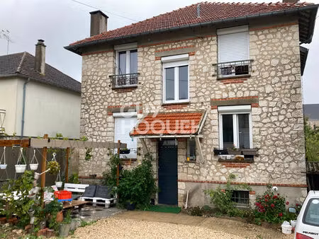 chateaudun : maison t5 à louer