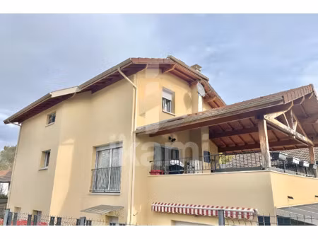 superbe appartement t4 en duplex  calme et proche frontière