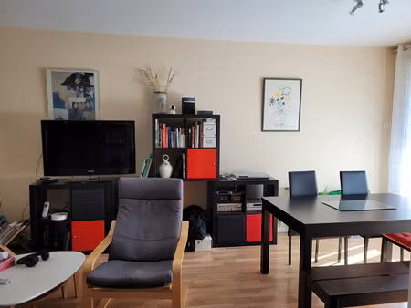 faverges. appartement 3 pieces avec cave et garage