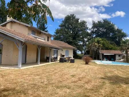 location maison 5 pièces 113m² pomarez 40360