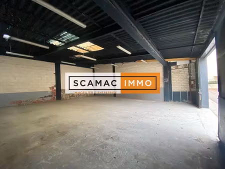 entrepôt de 120m²