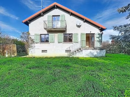 a deux pas du tramway et de la voie verte