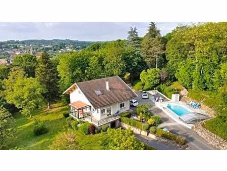 la maison familiale idéale dans un écrin de verdure !