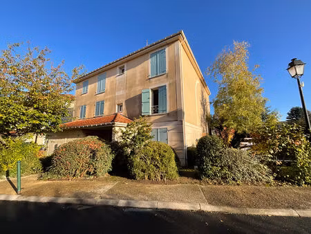 margency * exclusivité * secteur résidentiel et pavillonnaire * grand rez-de-jardin *