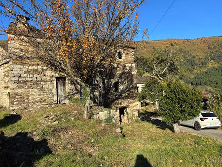 bâtisse à rénover.