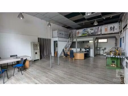 grand local commercial proche centre ville