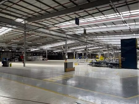 location local d'activités rosny sur seine 14 533 m²