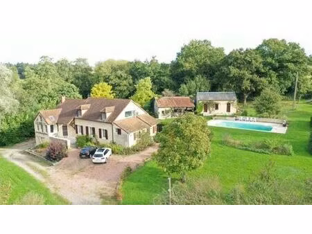 maison de luxe de 5 chambres en vente à biches  bourgogne-franche-comté