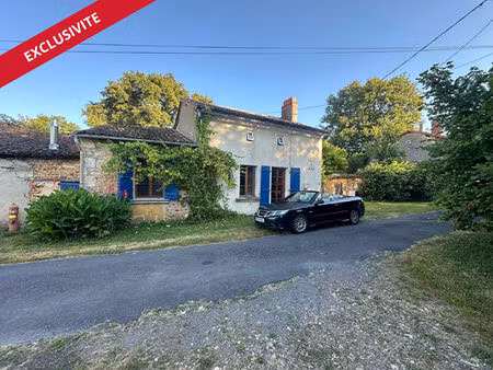 maison ancienne à la chappelle baton