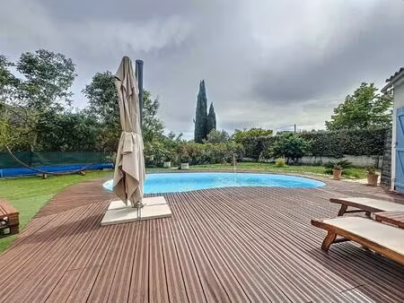 villa t5 avec piscine et studio indépendant