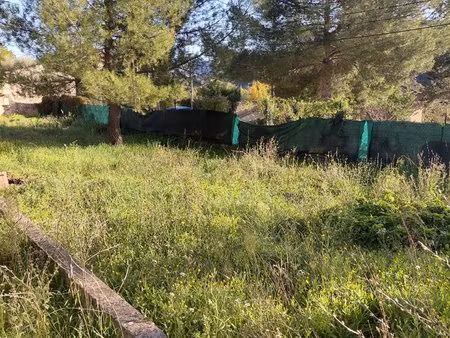 peypin : très beau terrain