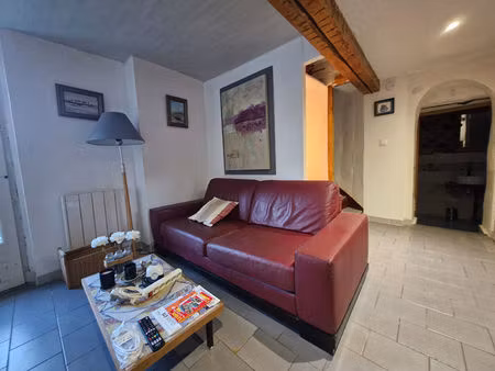 a louer t3 meuble+terrasse cascastel des corbieres