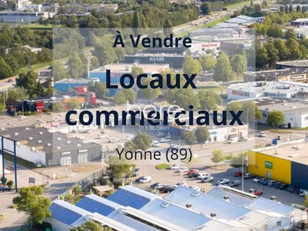 local commercial avec parking