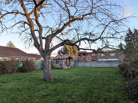 terrain à vendre neuville en ferrain 596m2 194 250€