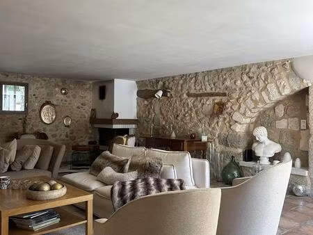 mas au calme  jardin  piscine   3 chambres  studio indépendant  plateau aménageable ...