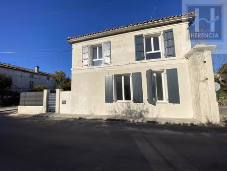 vente maison 4 pièces 128.07 m² à sireuil (16440)  265 000 €